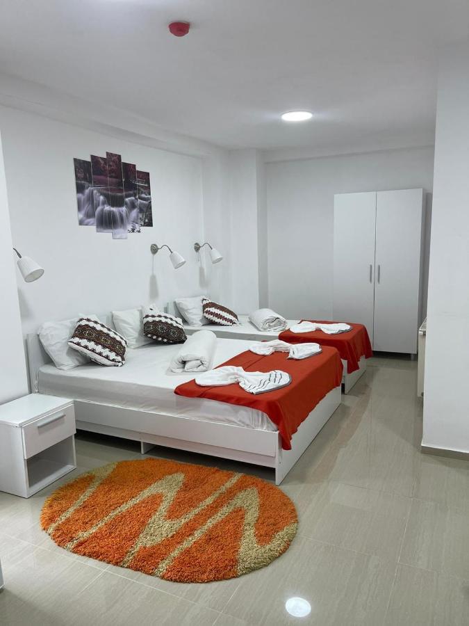 Hostel Tripoli Palace Bucarest Extérieur photo