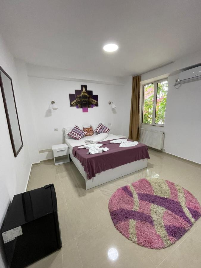 Hostel Tripoli Palace Bucarest Extérieur photo