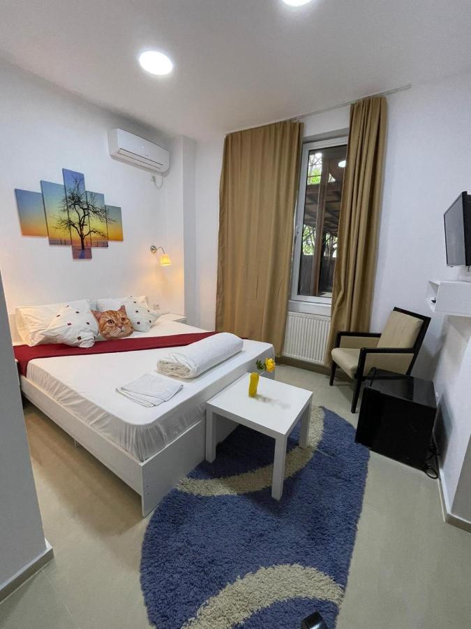 Hostel Tripoli Palace Bucarest Extérieur photo