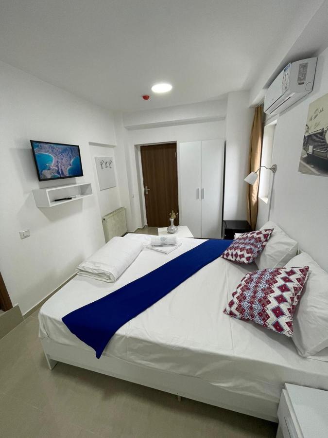 Hostel Tripoli Palace Bucarest Extérieur photo