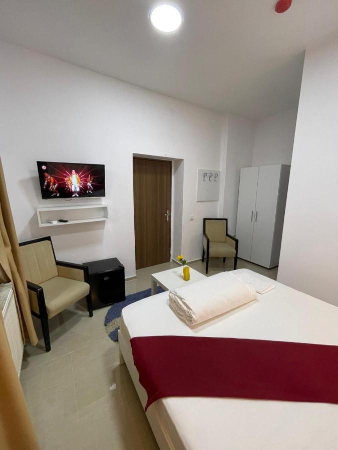 Hostel Tripoli Palace Bucarest Extérieur photo